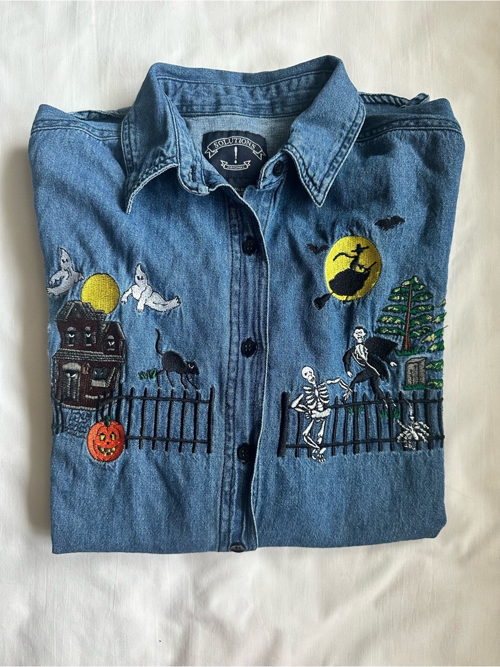 Denim Halloween Embroidered Button-Down 100% Cotton Vintage Shirt - Picture 11 of 15